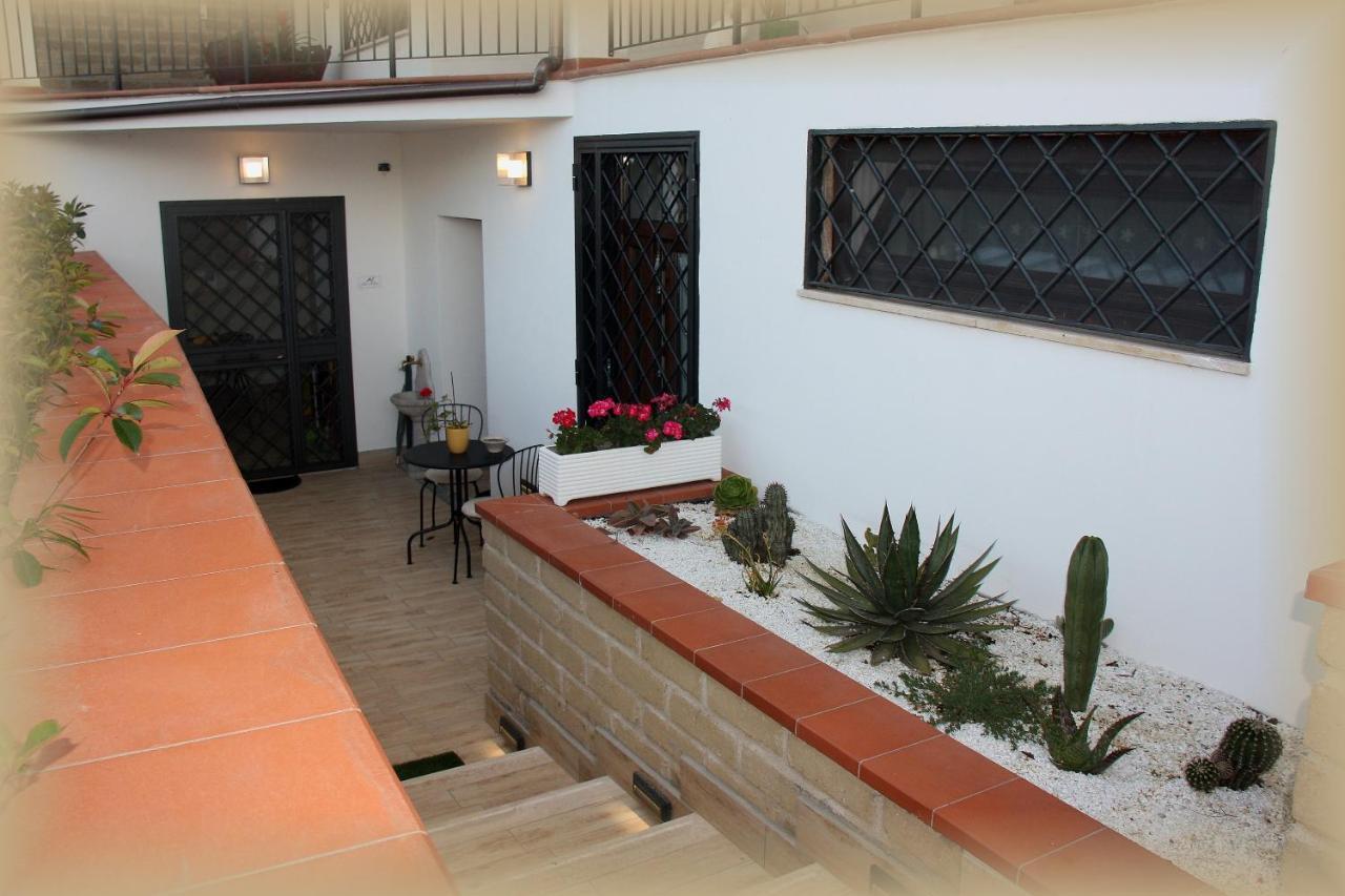 Just House Apartment *