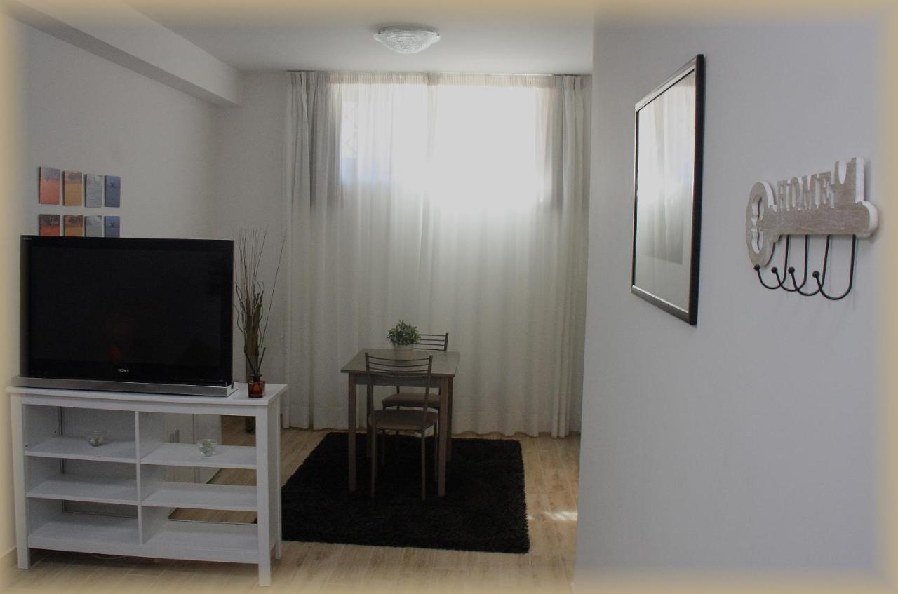Apartment Just House *